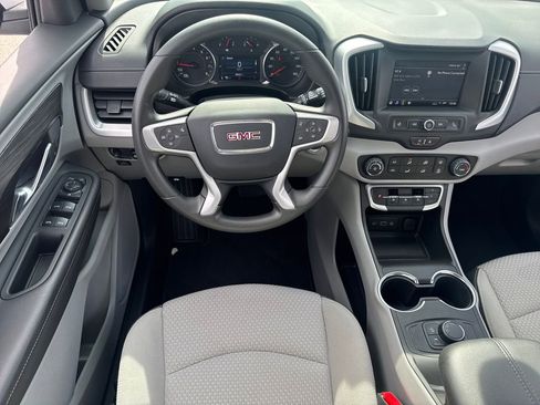 Used 2024 GMC Terrain SLE FWD image 14