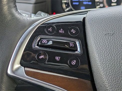 Used 2020 Cadillac Escalade ESV Premium Luxury image 28