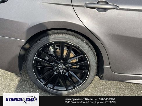 Used 2023 Toyota Camry XSE image 9