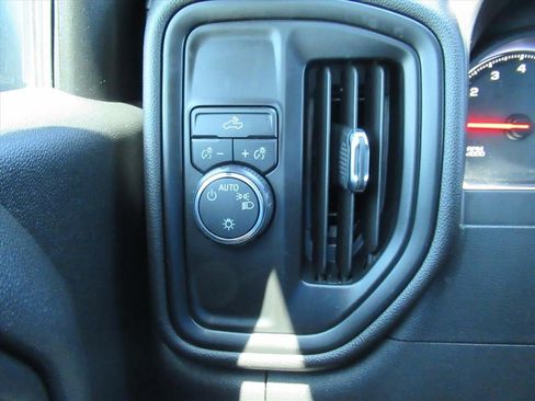 Used 2020 Chevrolet Silverado 1500 Custom w/ Custom Value Package RWD image 20