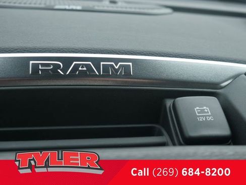 New 2026 RAM 2500 Laramie w/ Night Edition AWD/4WD image 32