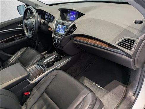 Used 2017 Acura MDX w/ Technology & Entertainment image 21