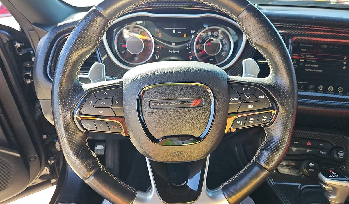 Used 2015 Dodge Challenger R/T Scat Pack w/ Leather Interior Group RWD image 10