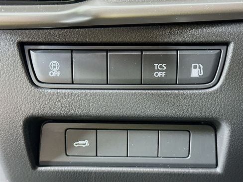 Used 2024 MAZDA CX-90 Plug-In Hybrid w/ Preferred AWD/4WD image 17