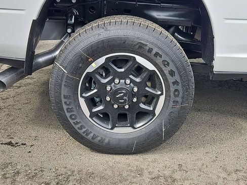 New 2026 RAM 2500 Laramie AWD/4WD image 9