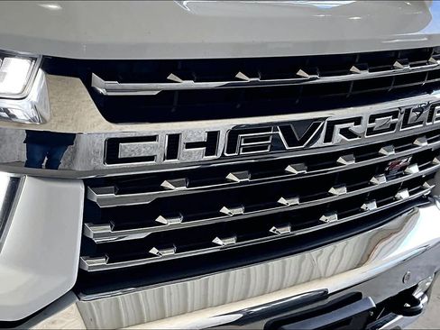 Used 2021 Chevrolet Silverado 2500 LTZ w/ LTZ Plus Package image 29
