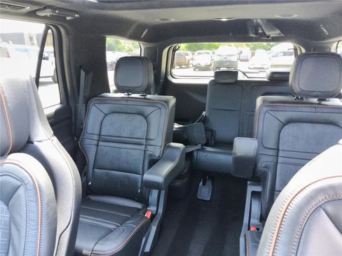 Used 2024 Lincoln Navigator Black Label AWD/4WD image 15