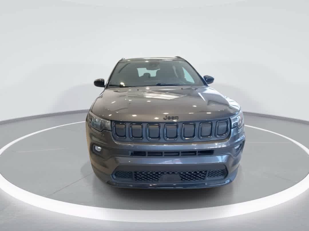 Used 2022 Jeep Compass Latitude AWD/4WD image 3
