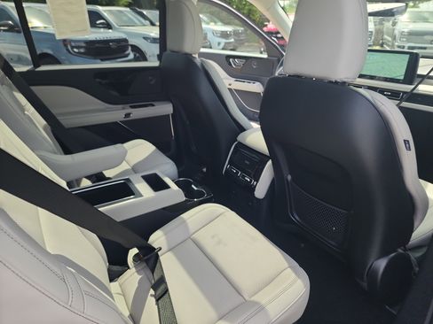 New 2026 Lincoln Aviator Reserve AWD/4WD image 52