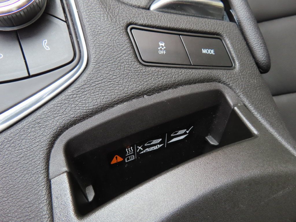 Used 2024 Cadillac XT6 Premium Luxury AWD/4WD image 11