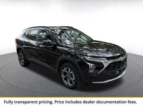 Used 2025 Chevrolet Trax LT w/ LT Convenience Package FWD image 1