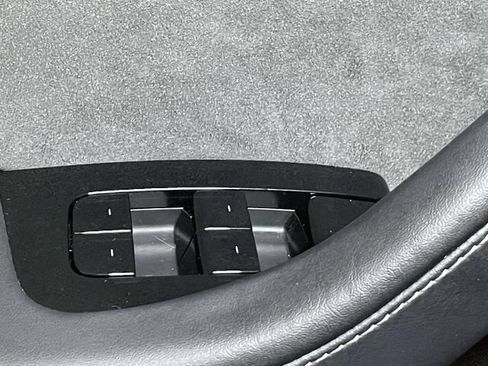 Used 2018 Tesla Model 3 Long Range AWD/4WD image 39