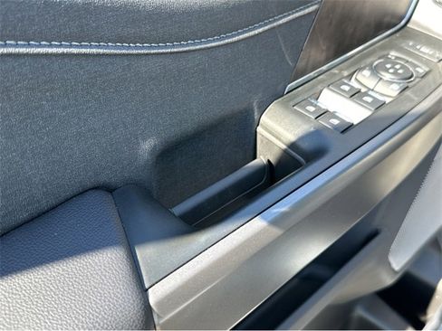 New 2025 Ford F250 Lariat w/ Lariat Ultimate Package image 39