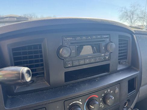 Used 2007 Dodge Ram 1500 Truck ST w/ Trailer Tow Group image 12