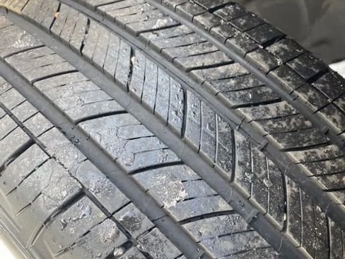 Used 2024 GMC Terrain SLE w/ Driver Convenience Package image 42