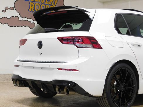 Used 2025 Volkswagen Golf R Black Edition image 90
