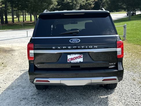 Used 2024 Ford Expedition Max XLT image 6