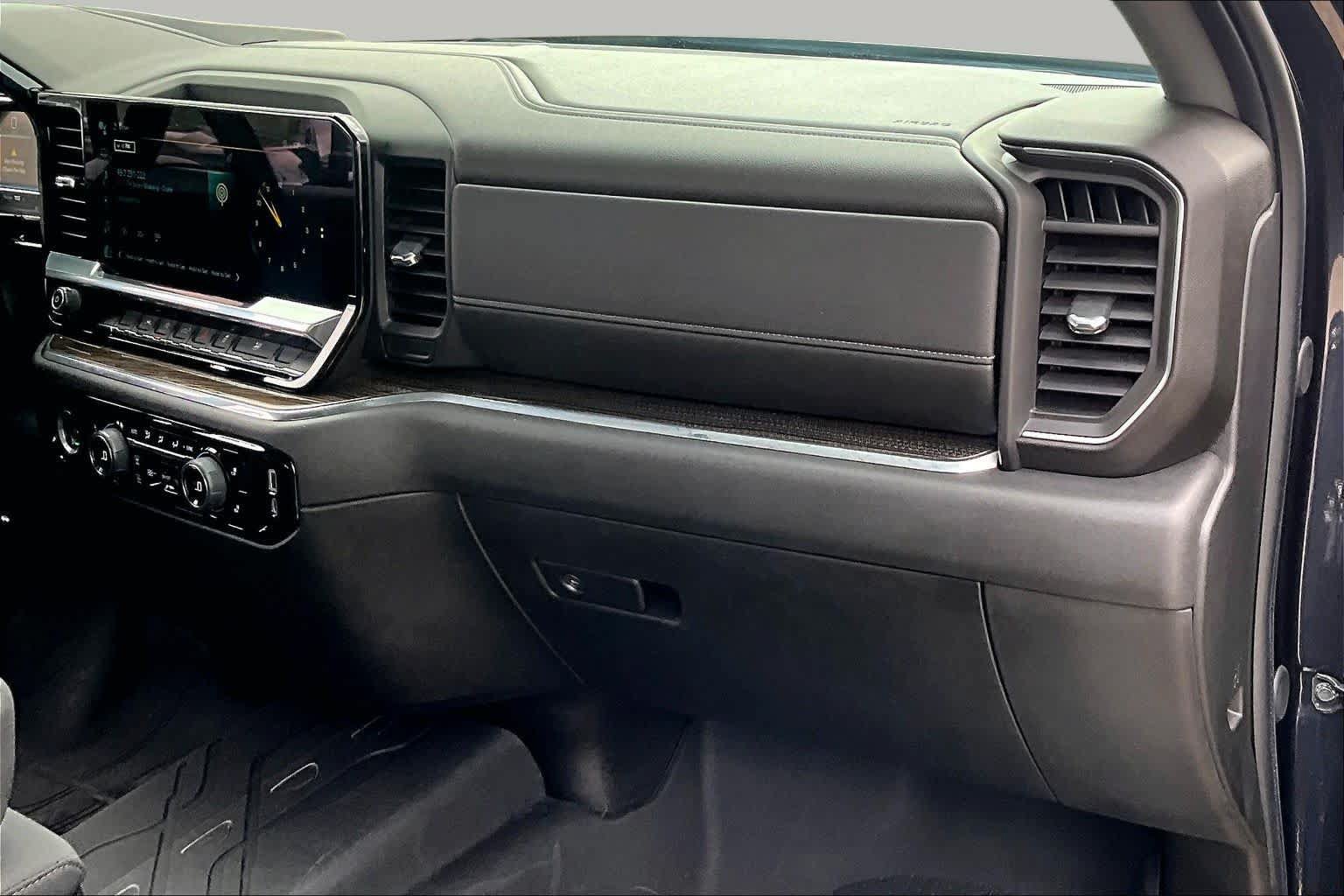 Used 2024 Chevrolet Silverado 1500 RST w/ Protection Package RWD image 19