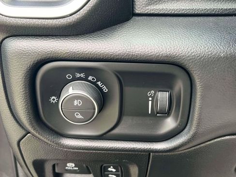 Used 2022 RAM 1500 Big Horn AWD/4WD image 20