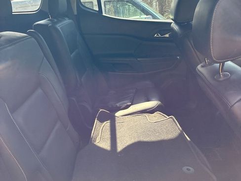 Used 2018 GMC Acadia SLT image 12