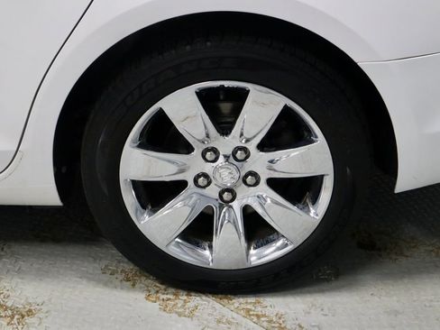Used 2012 Buick LaCrosse Premium FWD image 19