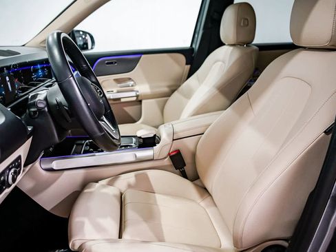 Used 2022 Mercedes-Benz GLB 250 GLB 250 image 16