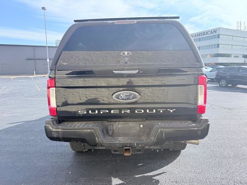 Used 2018 Ford F350 Lariat w/ Chrome Package AWD/4WD image 4