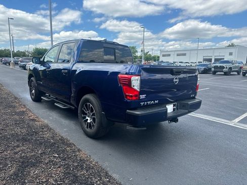 Used 2024 Nissan Titan SV w/ SV Convenience Package RWD image 5