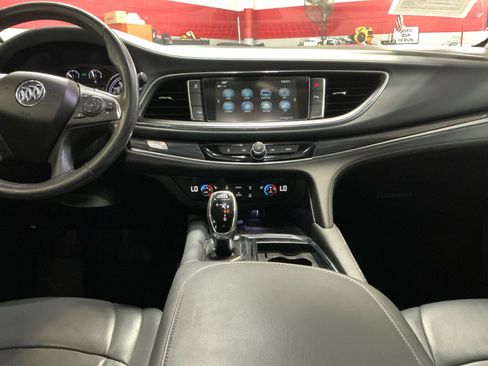 Used 2018 Buick Enclave Essence w/ Trailering Package FWD image 20