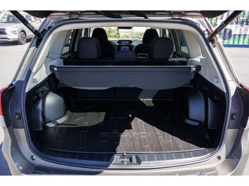 Used 2020 Subaru Forester Premium AWD/4WD image 14