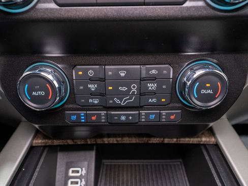Used 2019 Ford F350 Lariat w/ Lariat Ultimate Package image 25