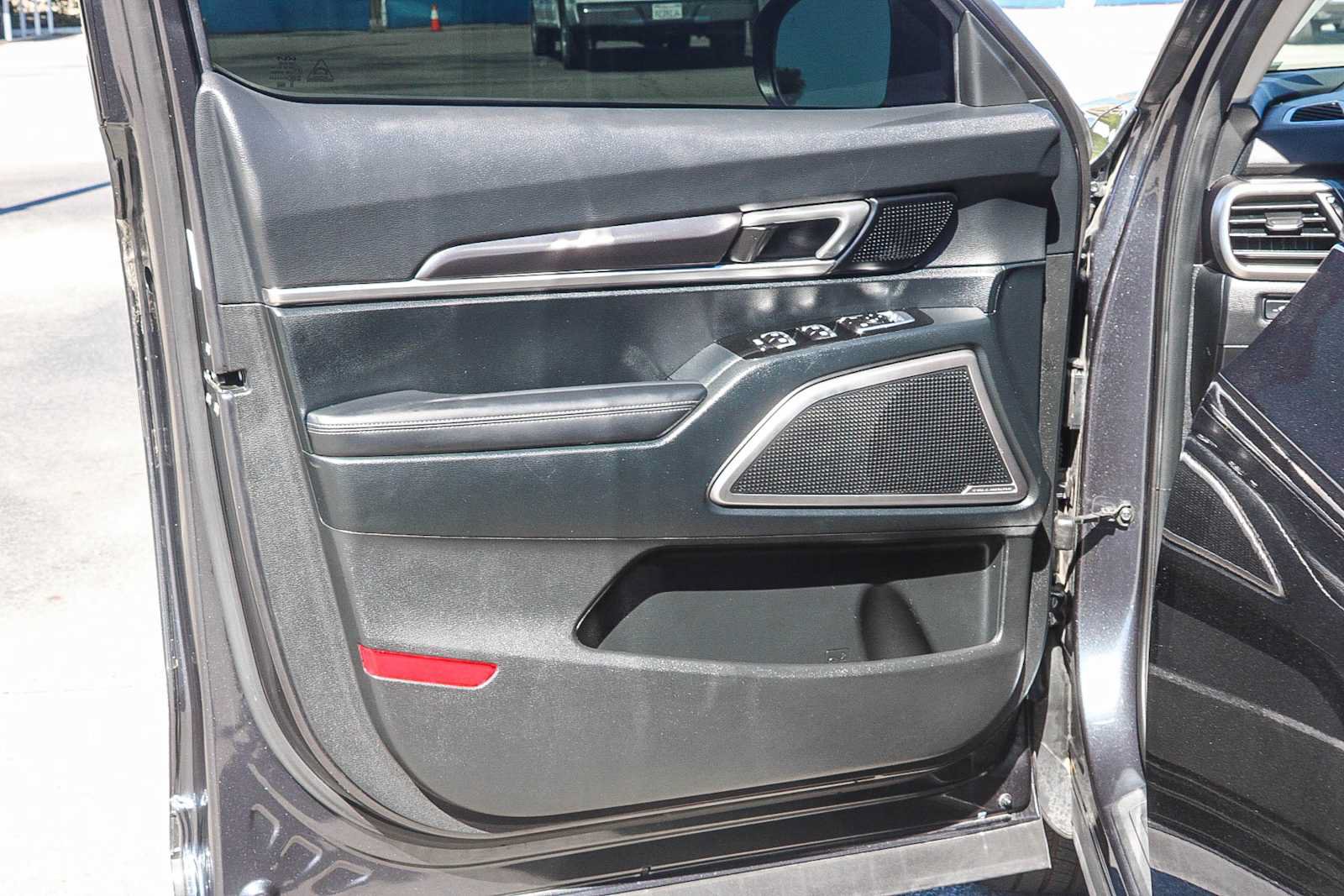 Used 2024 Kia Telluride LX FWD image 22