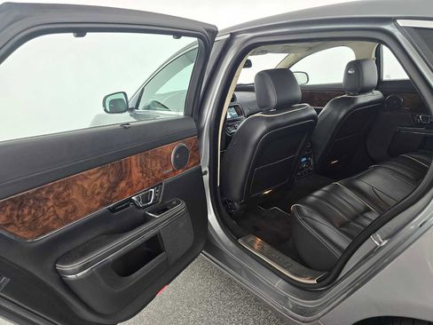 Used 2015 Jaguar XJ L Portfolio image 31
