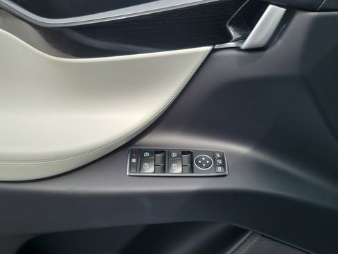 Used 2020 Tesla Model X AWD/4WD image 15