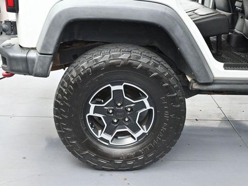 Used 2014 Jeep Wrangler Unlimited Rubicon AWD/4WD image 31