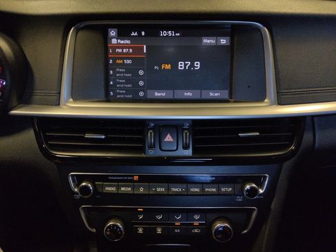 Used 2020 Kia Optima LX FWD image 25