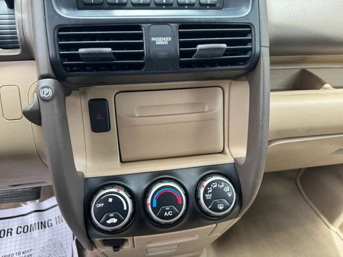 Used 2005 Honda CR-V EX image 18