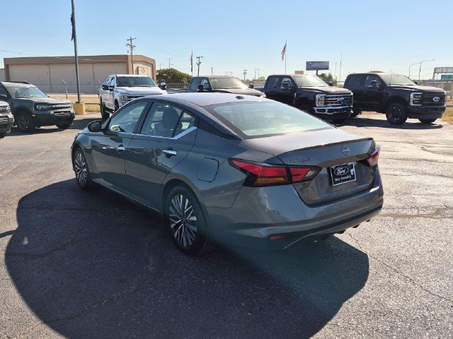 Used 2025 Nissan Altima 2.5 SV FWD image 5