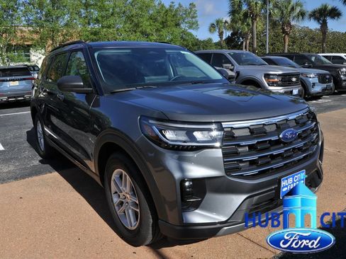 New 2026 Ford Explorer Active w/ Active Comfort Package RWD image 7