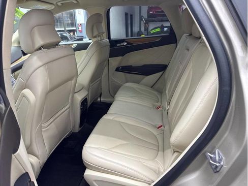 Used 2015 Lincoln MKC FWD w/ Equipment Group 101A Select image 15
