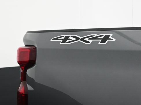 Used 2021 Chevrolet Silverado 1500 LT image 44