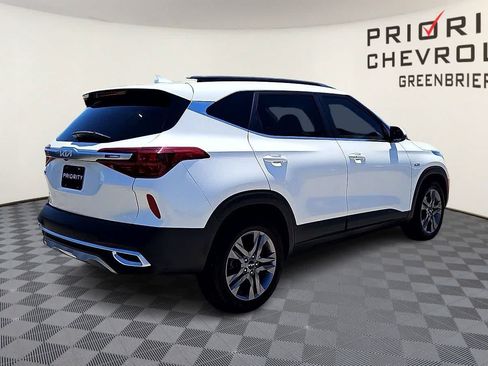 Used 2023 Kia Seltos S w/ Navigation Package AWD/4WD image 8