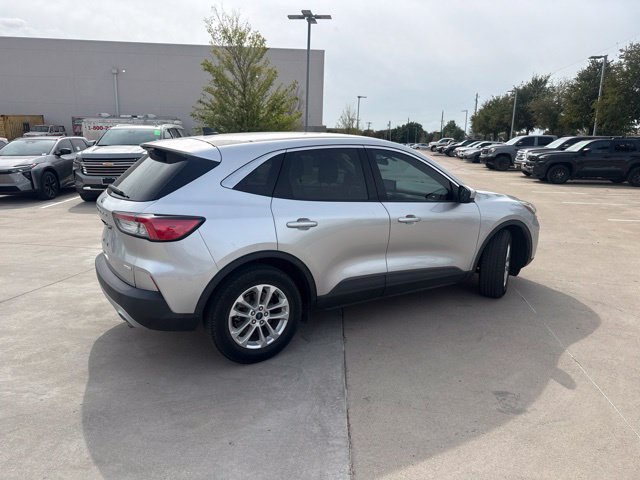 Used 2020 Ford Escape SE FWD image 3