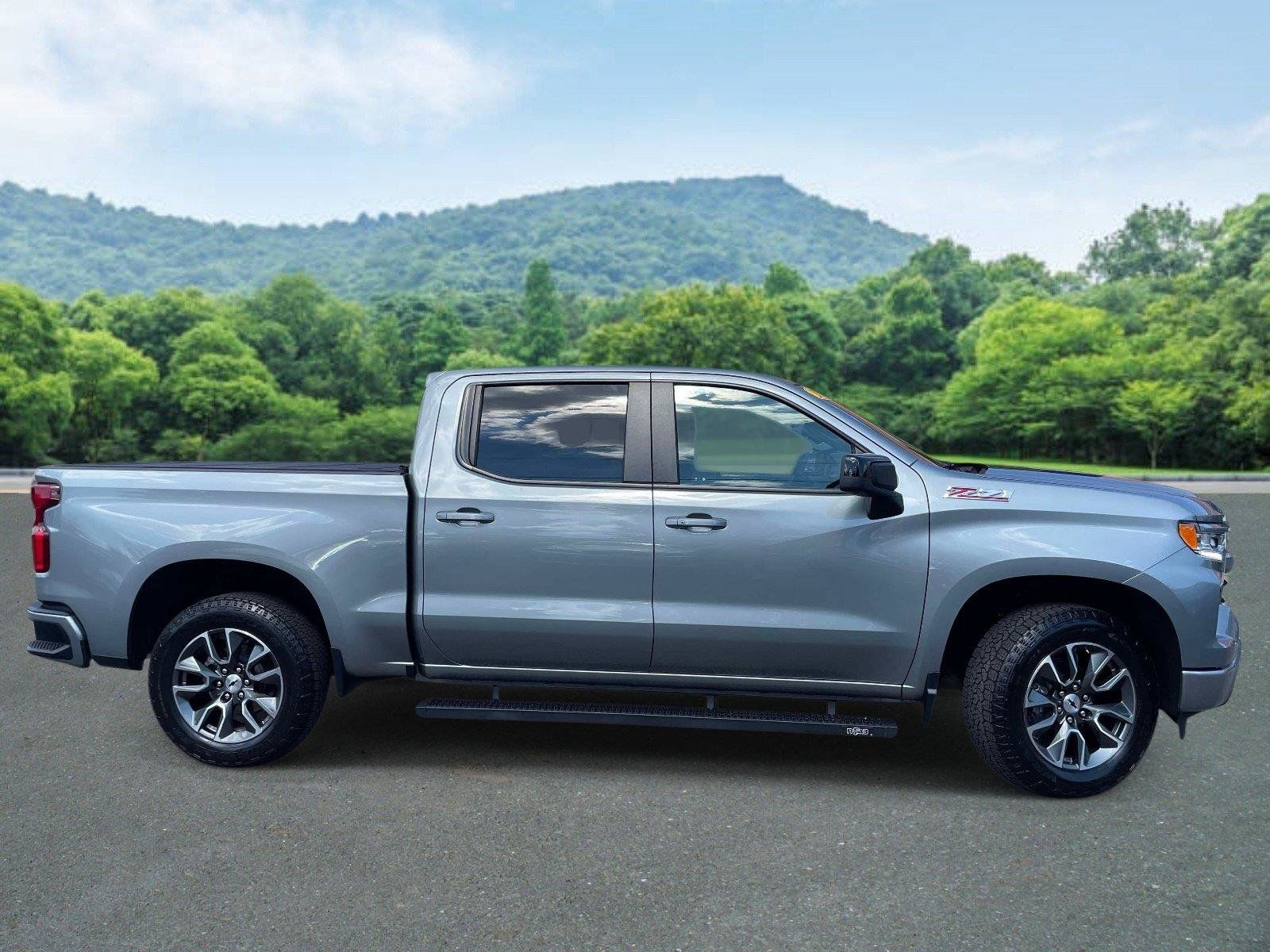 Used 2023 Chevrolet Silverado 1500 RST AWD/4WD image 21