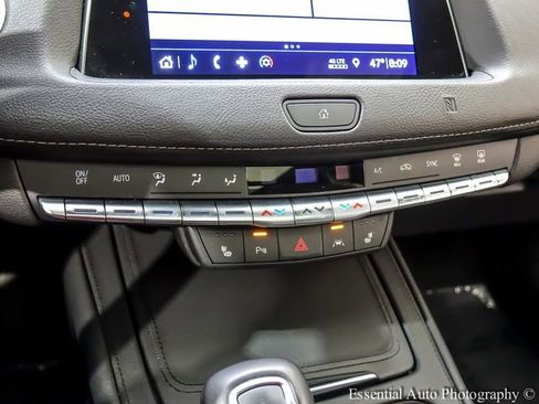 Used 2019 Cadillac XT4 Premium Luxury w/ Cold Weather Package FWD image 17