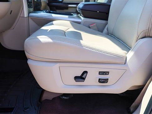 Used 2017 RAM 1500 Laramie w/ Convenience Group image 16