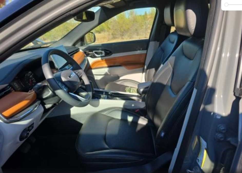 Used 2024 Jeep Compass Limited AWD/4WD image 5