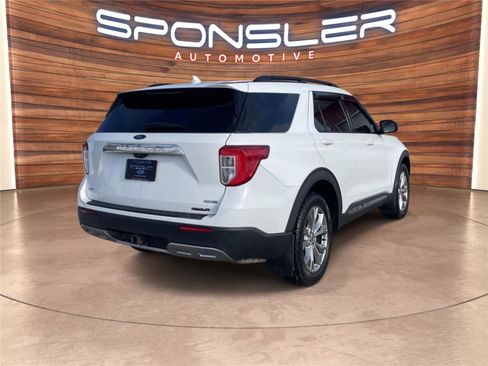 Used 2020 Ford Explorer XLT w/ Equipment Group 202A image 8