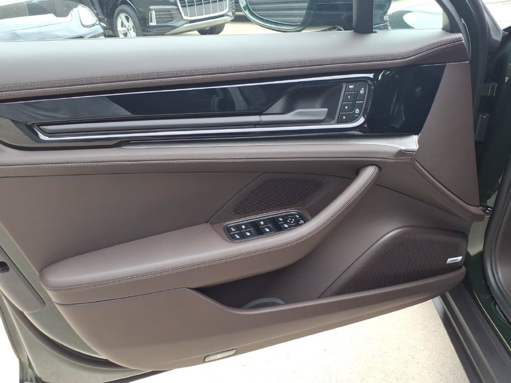 New 2026 Porsche Panamera 4 AWD/4WD image 37