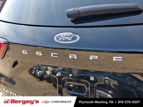 Used 2025 Ford Escape Active AWD/4WD image 32